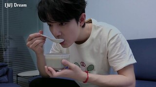 20200822 Xiao Zhan Studio Weibo update ~ XZ : I’m going to be fat !