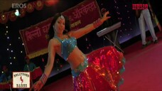 Beauty with brains Bipashsa Basu music video DJ song