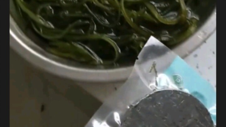 Wow, is this seaweed? How did it expand so much?