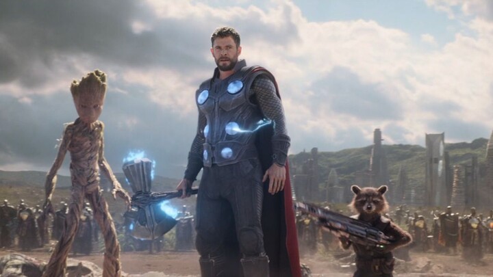 【4K】Thor VS Thanos - Stormbreaker is so powerful that even the fully equipped Infinity Gauntlet can'