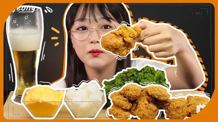 Fried chicken with beer~! Perfect match~