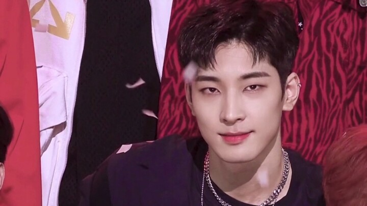 Short Hair, Abs, 1 Million Views – 4K Live Cam | LEFT&RIGHT WONWOO FOCUS CAM_200705