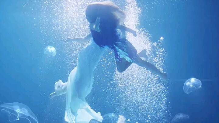 【بل랙بينك ونام جو هيوك】 النسخة الكاملة من إعلان بارادايس سيتي: مغامرة عبر أربعة أزمنة وأبعاد!