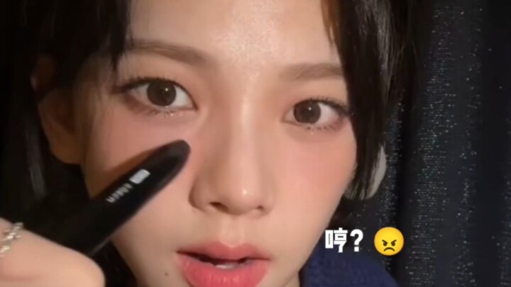 เด็กหญิงที่กำลังบ้าเพราะยุงกัด