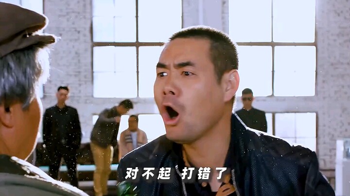 Anh ấy chỉ muốn có một cuộc sống đủ ăn đủ mặc, sao lại còn đối xử với anh ấy như vậy
