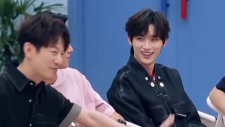 [Tan Jianci] Menangkap dua orang, Di Di dan adik laki-lakinya, menyanyikan lagu untuk kakak laki-lak