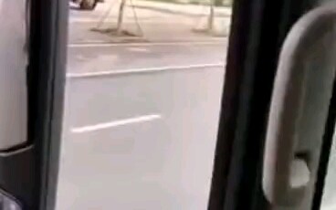 คนขับ: นั่งไม่ได้แล้ว ทำต่อไม่ไหวแล้ว เต็มแล้ว ไว้คราวหน้ากันนะ