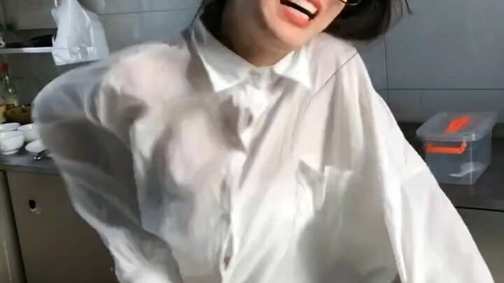 Các anh em, các anh nói xem có nên đổi cho Nhạc Nhạc không!