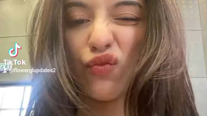 tell everyone  to stay away from Pundao.... that's my girl 🤩