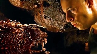 Even monsters dare not look into these eyes!