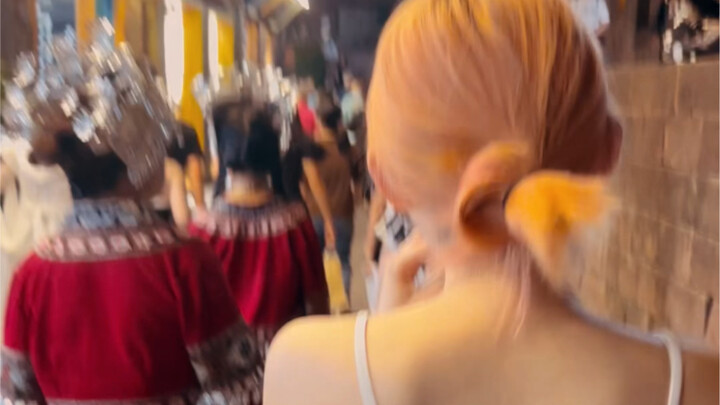 Ternyata memang gaya etnik paling keren!!!