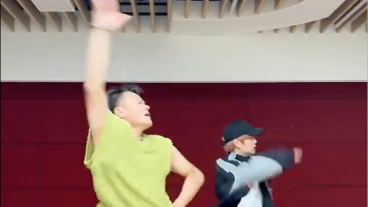 مقاطع فيديو ستظل في ذاكرة الشرائط 2.0