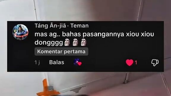 Dibalik Lollipop-nya, Ada Tragedi Berdarah? Fakta He Cai Tou! 🍭💥