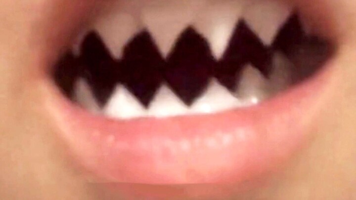 It must be painful to bite your tongue with these teeth.