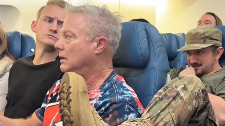 A Soldier Came Home Unexpectedly… Their Reaction Will Melt Your Heart ❤️🥹