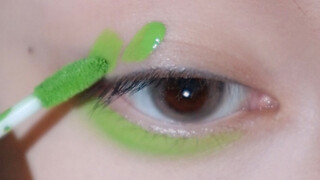 Bamboo Leaf Green🍃New Chinese-style Serpent Eye Makeup