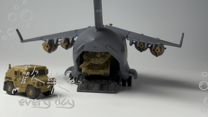 เครื่องบินขนส่ง C-17 รุ่น Q