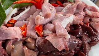 Lòng Chất Liệu Có Chất Không? Hà Còi Trải Nghiệm Quán Lòng Chất Linh Đàm