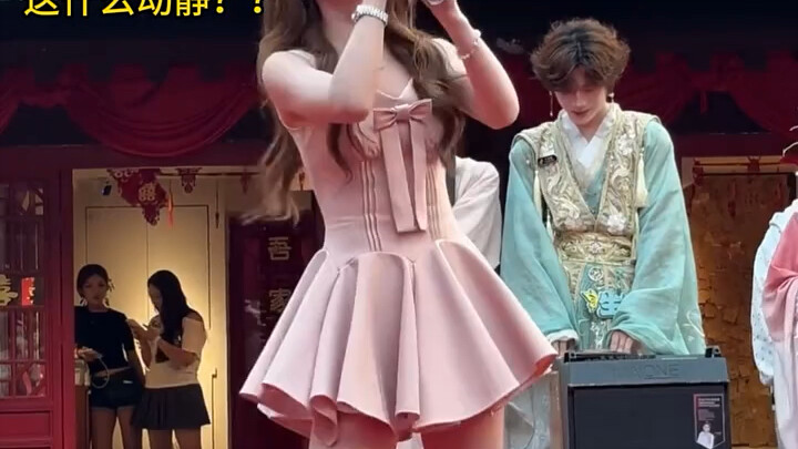 This video probably hasn’t even left the province yet! “Shandong” travel, funny, sweet girl
