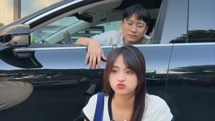 Vẫn là sinh viên đại học mà!