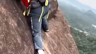 Don’t imitate unprotected mountain climbing!