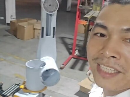 Trong 5 năm qua, các nhà sản xuất thân robot công nghiệp trong nước đã từng ra mắt một mẫu sản phẩm 