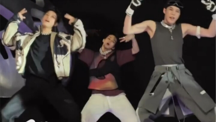 【220913】NCT127 Lee Mark & Moon Taeil & Kim Doyoung #2 Tantangan Baddies