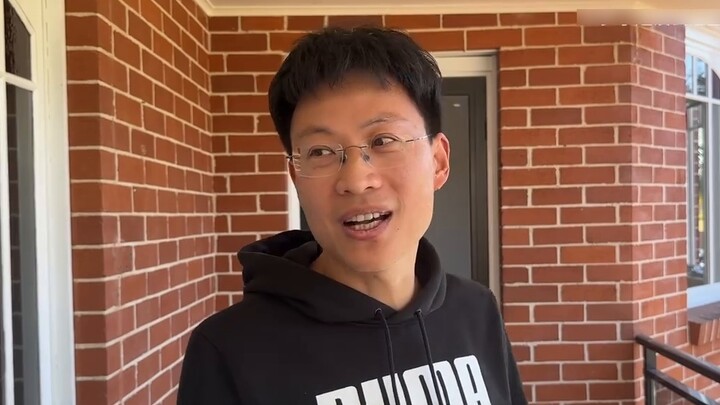 A British master's degree candidate went to Australia to work as an electrician. His parents were as