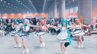 eRensheniu Thử thách lớn! Nhà triển lãm truyện tranh nhảy flash mob THÊM NHIỀU HƠN NỮA [Nhóm nhảy Ta