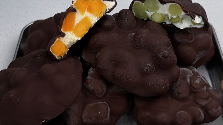 Bật mí cho các bạn một cách làm kem tại nhà mà không cần khuôn, ngon đến mức ăn xong chẳng nói nên l