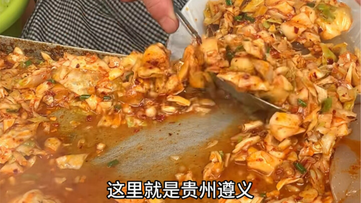 Người dân ở đây tham lam quá!! Nên nhu cầu về thức ăn của họ rất cao.