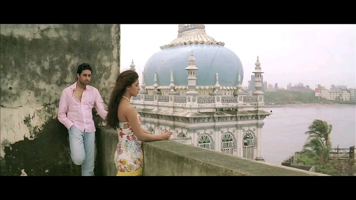 Right Here Right Now - Bluffmaster | Abhishek Bachchan, Priyanka Chopra | Music Video (2005)