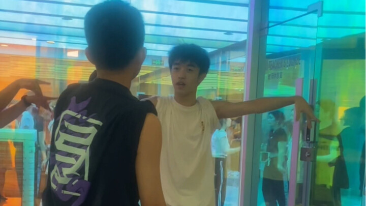 เด็กผู้ชายที่เต้นไม่เป็นจะน่ารักขนาดไหน!