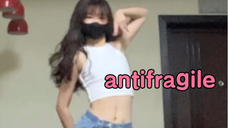 十六岁女高中生翻跳lesserafim《antifragile》 『安踢踢罚酒来了！』