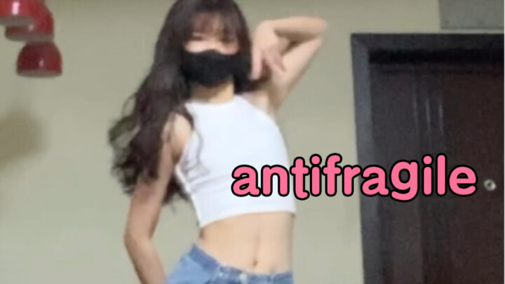 16-year-old female high school student dances to Lesserafim's "Antifragile" "Anti is here!"