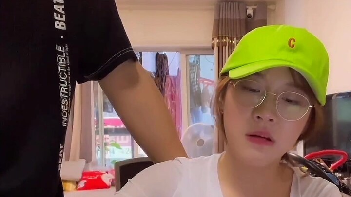 التحدي هو إعطاء زوجتي أشياء خضراء باستمرار