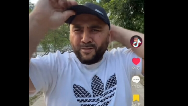 [TikTok] A foreign creator imitates Tang Jiaqi’s Jiaqi Dance—seriously, they’ve got the vibe down!