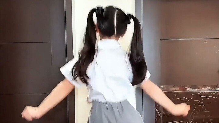 Double Ponytail Little Lolita ~ [Sweetheart Who Loves to Dance]