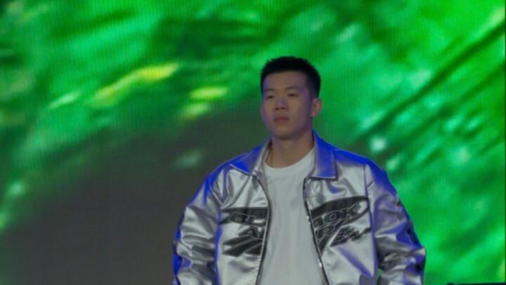 Biết nhảy EXO là của hồi môn tuyệt nhất cho đàn ông