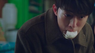 Nam Joo-hyuk dodges Kim Tae-ri over a thread | Twenty Five Twenty One Ep 13 [ENG SUB]