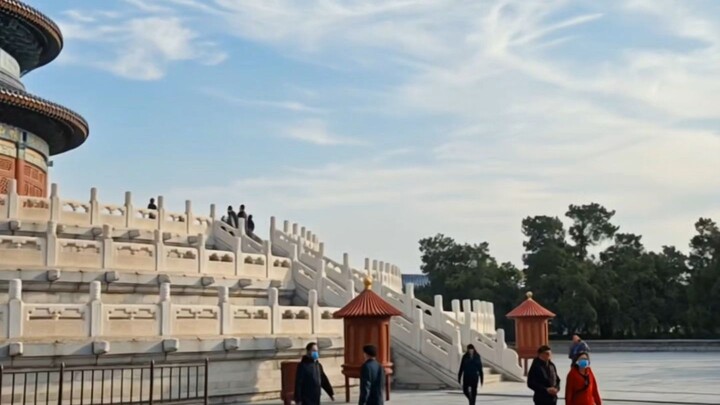 参观中国著名寺庙 🏯