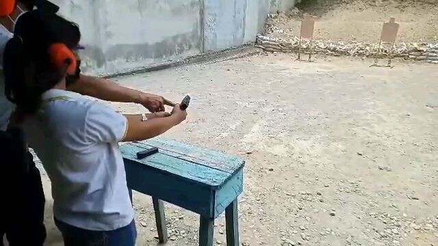 How to fire a Gun