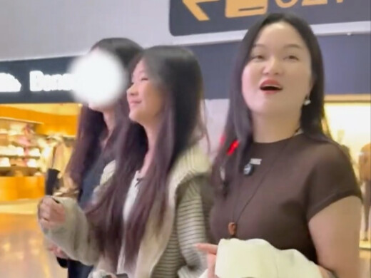 Sis Rong and Brother Tang accompany Beibei to Guiyang to meet the person she likes—chasing love for 