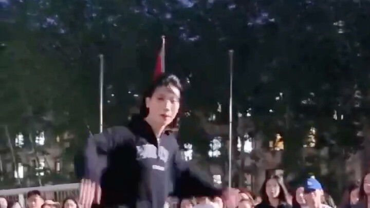 น่าเสียดาย! เต้น Euphoria คนเดียวในมหาวิทยาลัยเป็นยังไงบ้าง?
