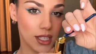 Jangan buang lipstik bekas Anda...rasanya seperti Anda kehilangan 100 juta.
