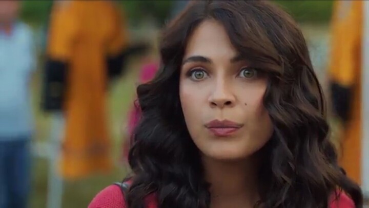 Hudutsuz Sevda (Cinta Tanpa Batas) Episode 1 Sub Indo