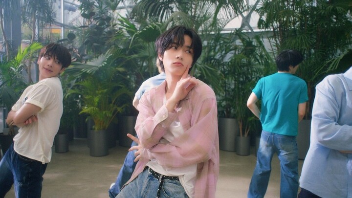 【4K120帧】'Love Language' Performance Video   TXT