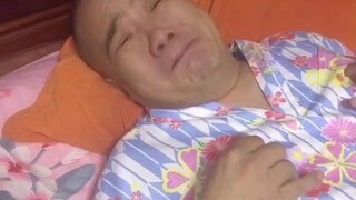 刀哥病痛卧床