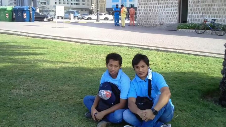 b4 I'm there and UAE Sharjah dubai I miss my friends