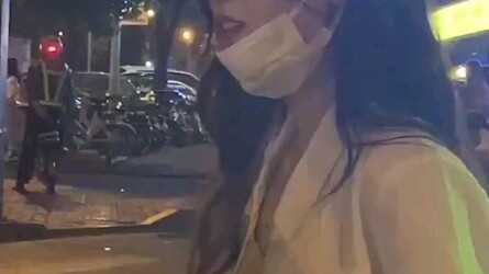 Run into Ju Jingyi